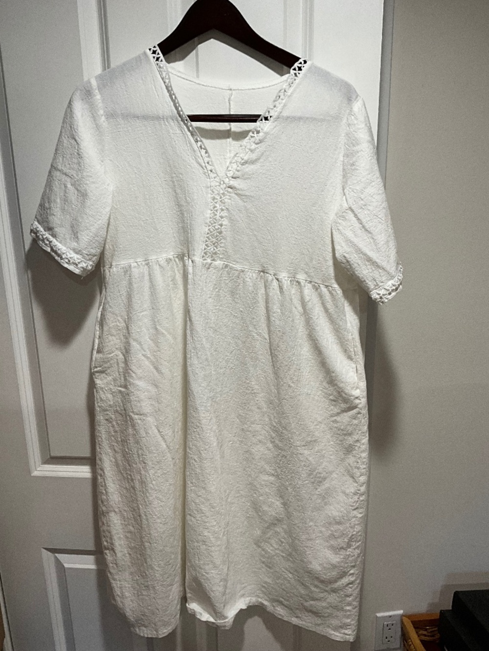 Short sleeve, flowing, white dress